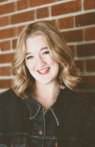 Portrait picture of Rachel Coraggio